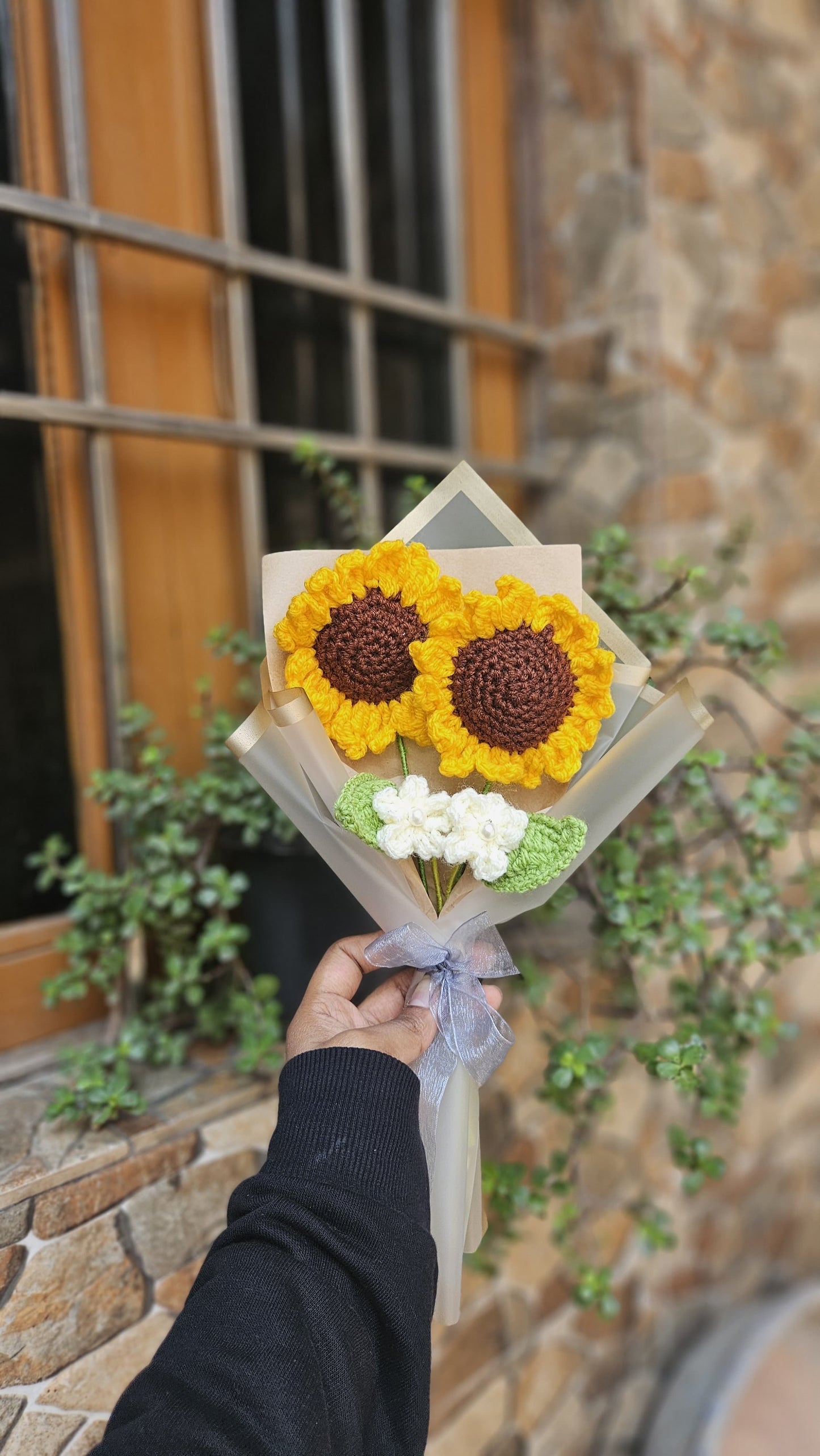 Handmade Crochet Sunflower Bouquet with White Mini Flowers – Eternal Sunshine Floral Arrangement
